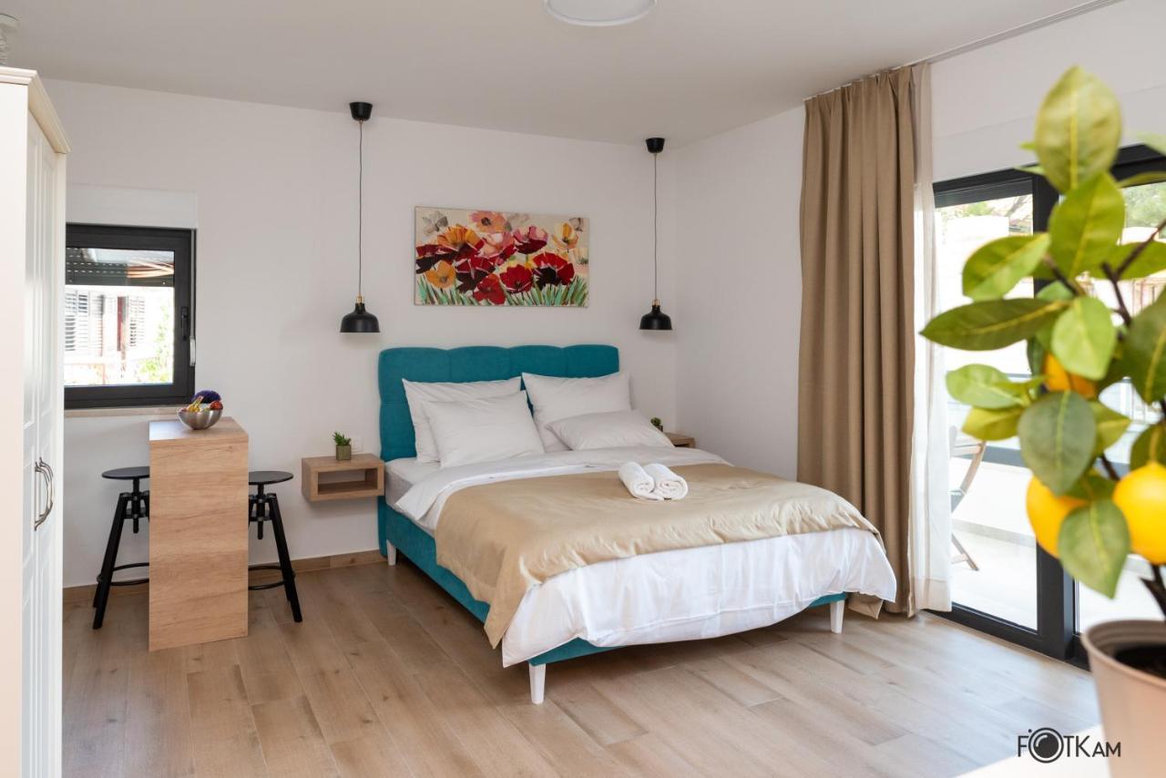 Libar Studio Apartments Baška Voda Buitenkant foto