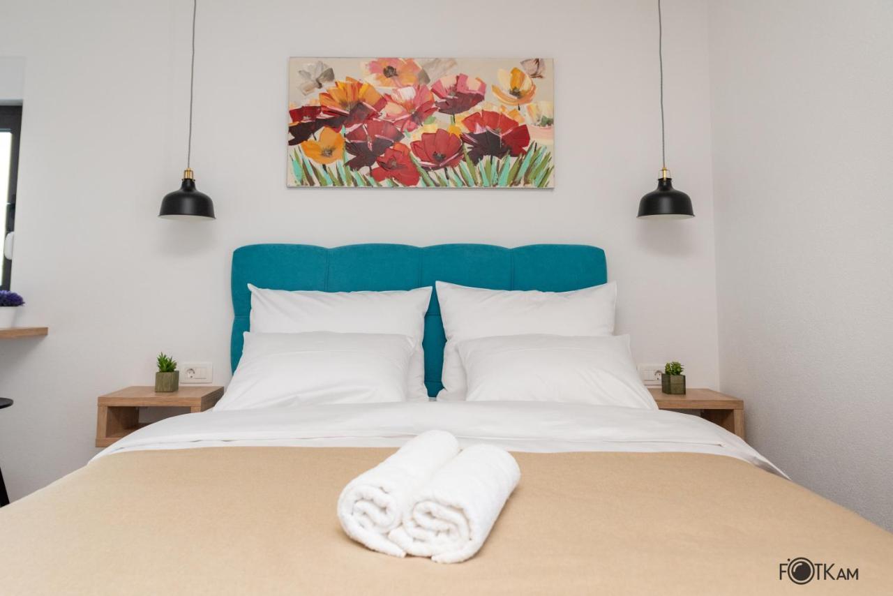 Libar Studio Apartments Baška Voda Buitenkant foto