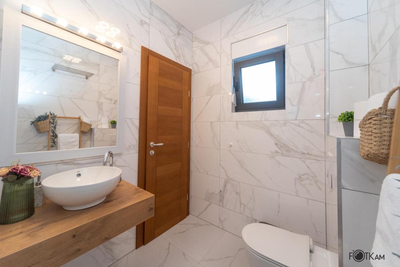 Libar Studio Apartments Baška Voda Buitenkant foto