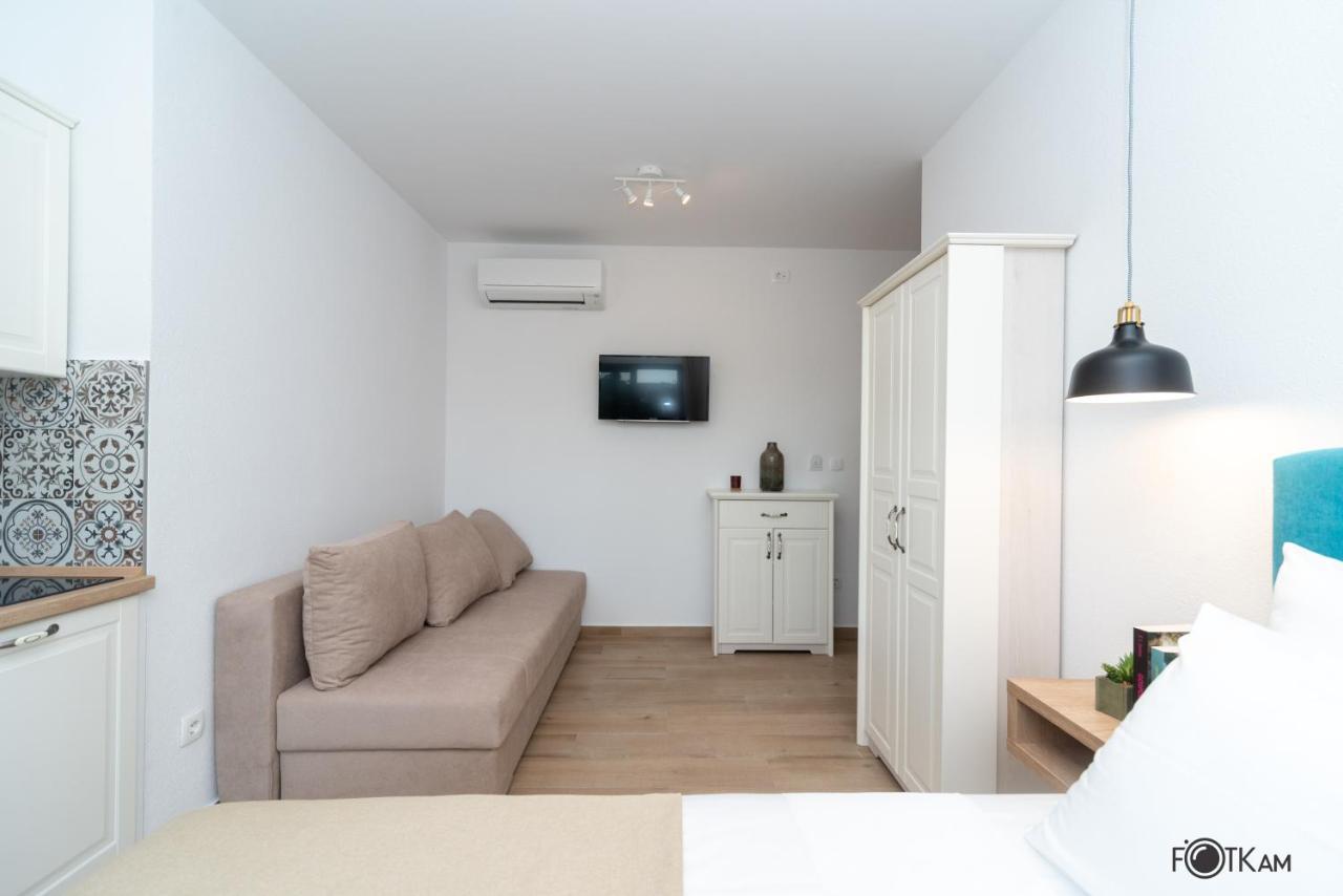 Libar Studio Apartments Baška Voda Buitenkant foto