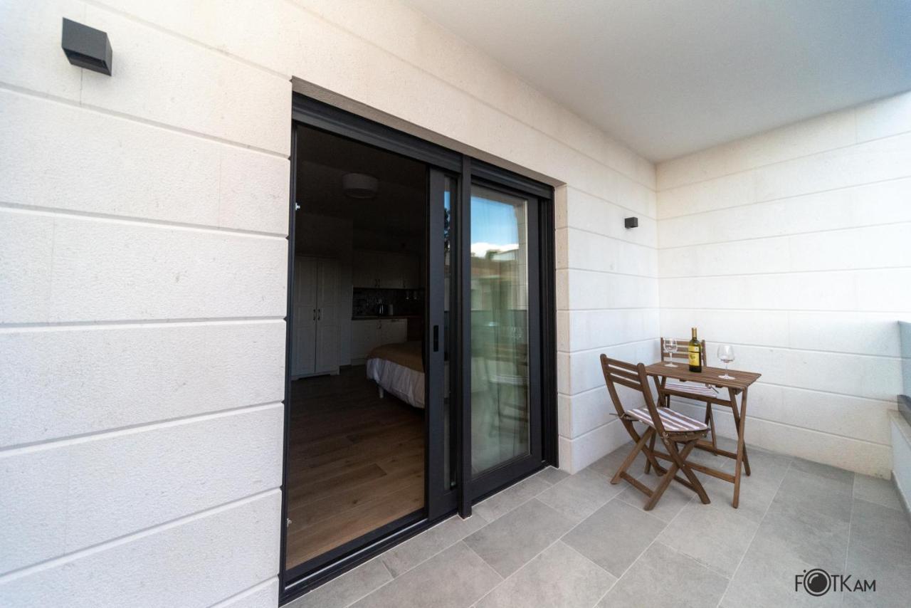 Libar Studio Apartments Baška Voda Buitenkant foto