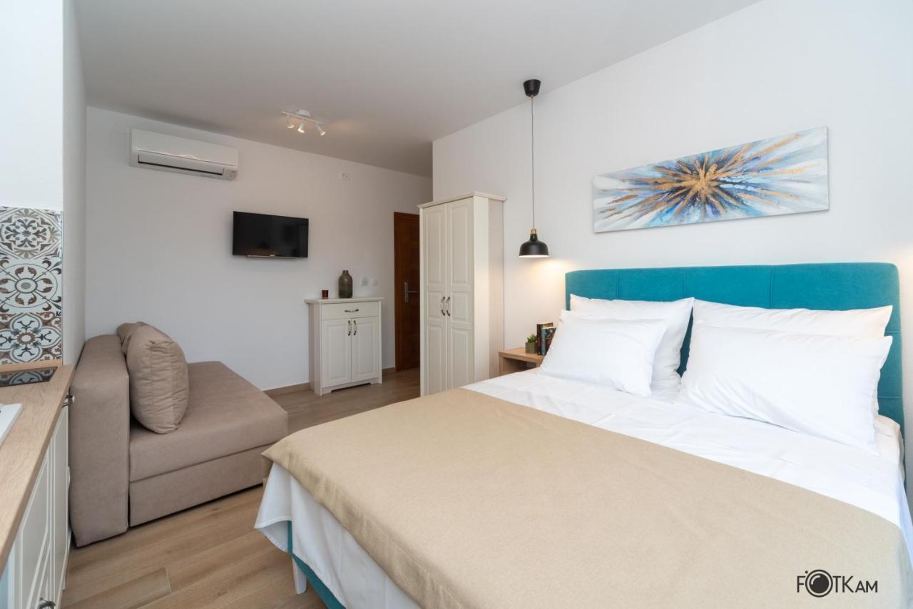 Libar Studio Apartments Baška Voda Buitenkant foto