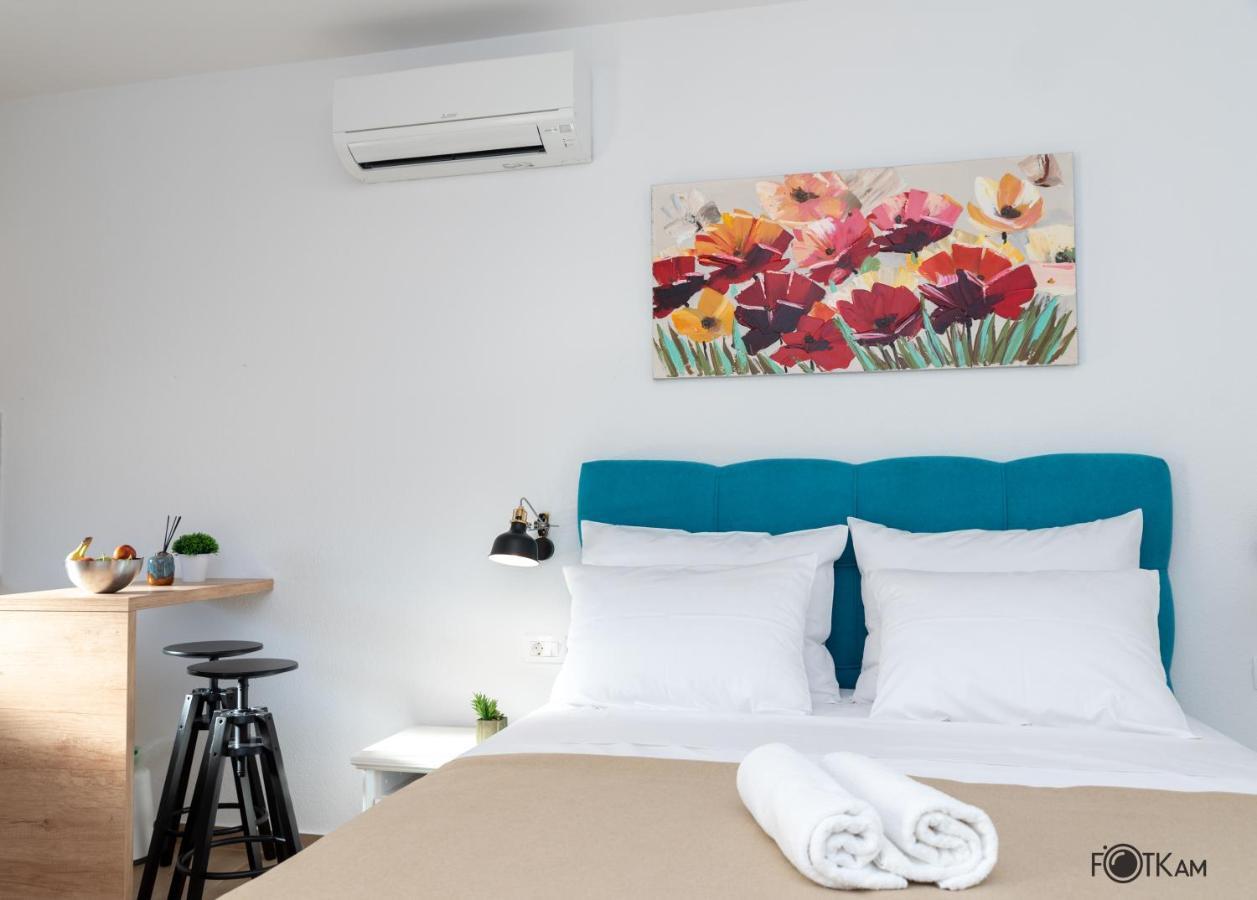 Libar Studio Apartments Baška Voda Buitenkant foto